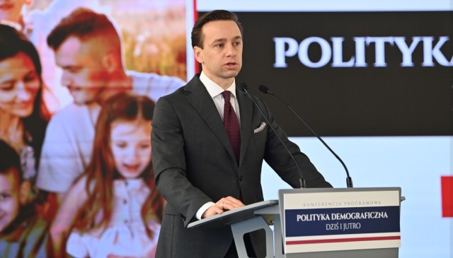 Krzysztof Bosak podczas Konferencji Demograficznej w Sejmie